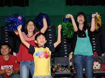 參與家庭積極爲其他家庭打氣