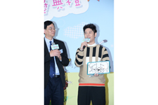 歌手許廷鏗與石丹理教授分享家庭和諧小貼士。